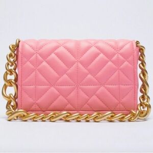 Zara Quilted Chain Strap Shoulder Bag in Pink